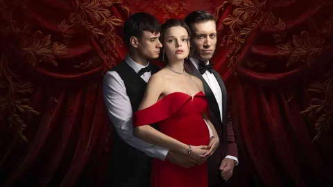 Pregnancy contract: A Love Triangle